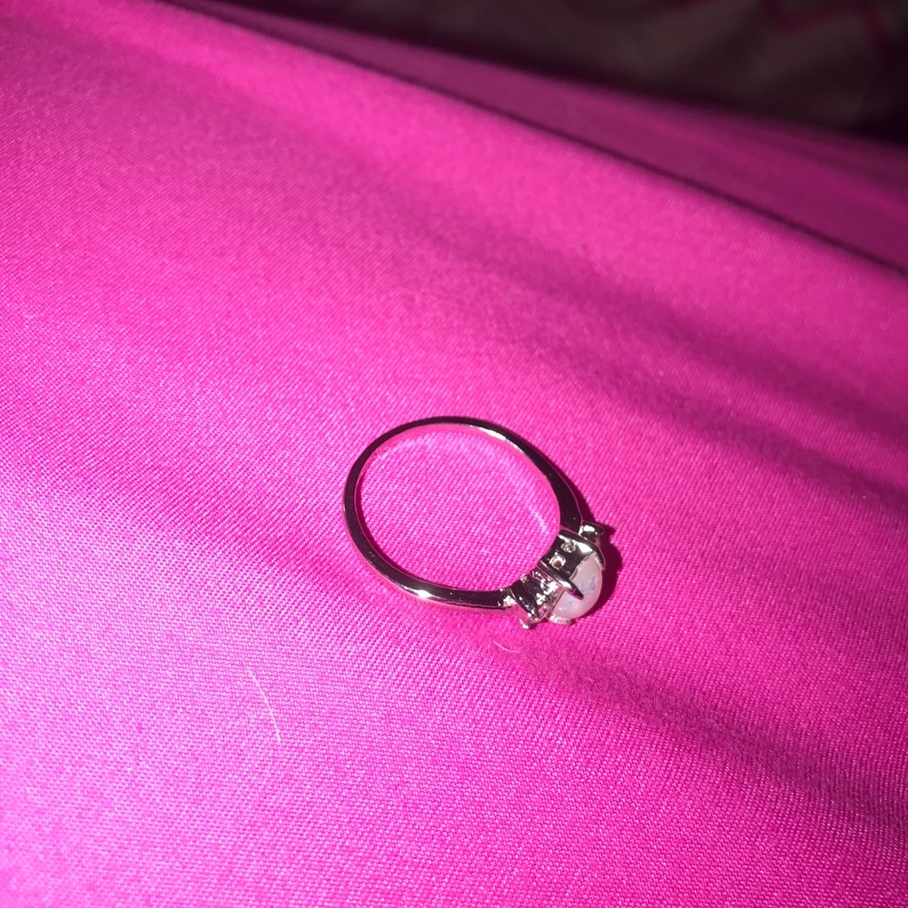 Ring - Picture 3 of 3